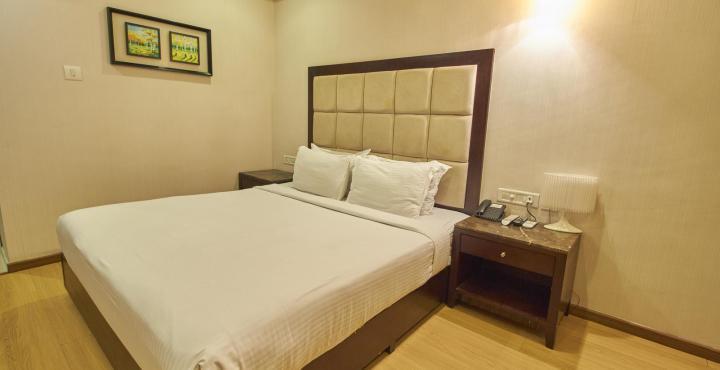 אחמדאבאד Treebo Trend Hotel Parker מראה חיצוני תמונה