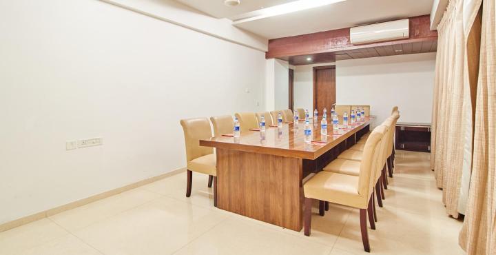 אחמדאבאד Treebo Trend Hotel Parker מראה חיצוני תמונה